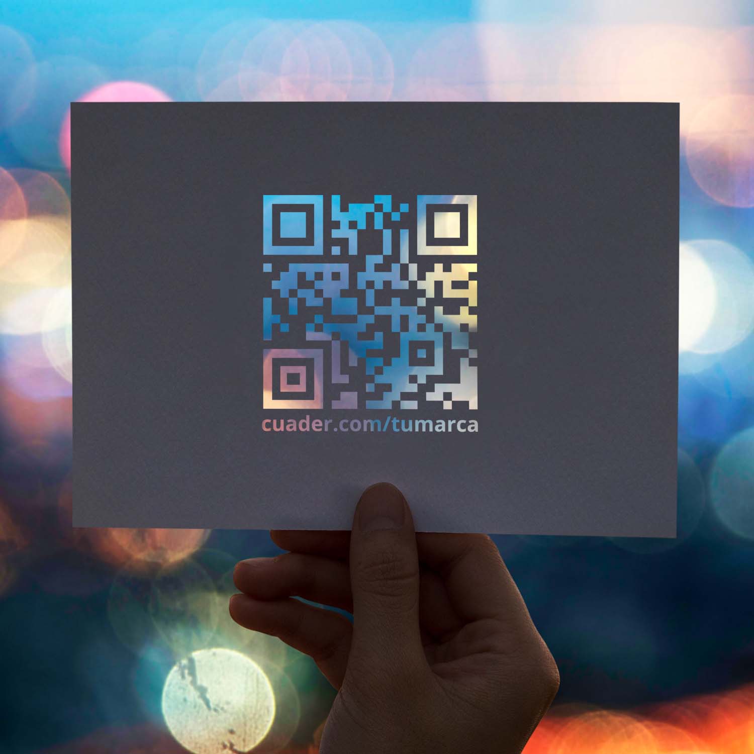 Código QR de tu negocio Cuader, en tarjeta personal.